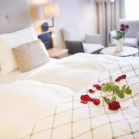 宾馆 Landgasthaus Helpfauer Hof *