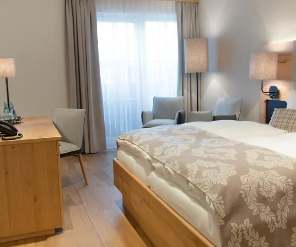 Penzion Landgasthaus Helpfauer Hof *